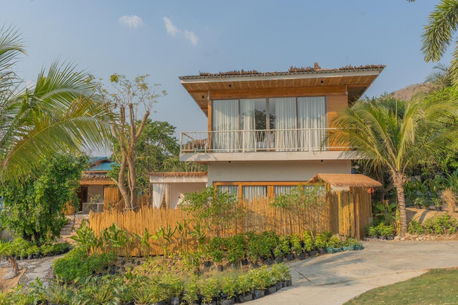 Le La Lake Resort And Spa 班康卡臣 外观 照片