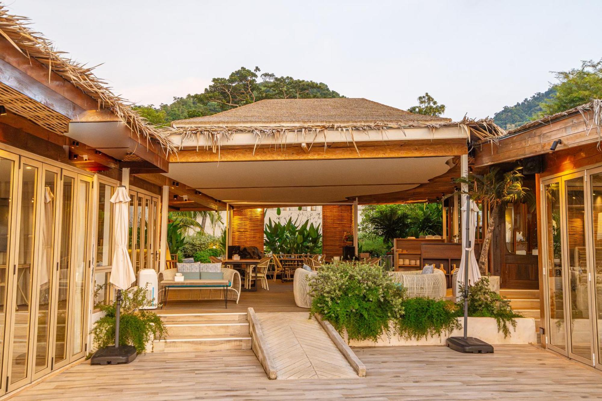 Le La Lake Resort And Spa 班康卡臣 外观 照片